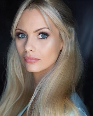 Jessica Jane Clement (Stafford) - Acting Mugshots