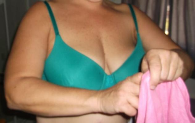 Femme Gros Seins Habiller