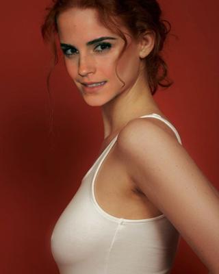 Emma Watson - фейк - огромные сиськи