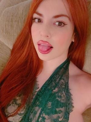 unbelievably hot redhead