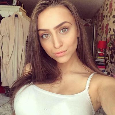 This hot girl Molly from my college