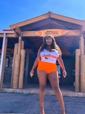 Hooters