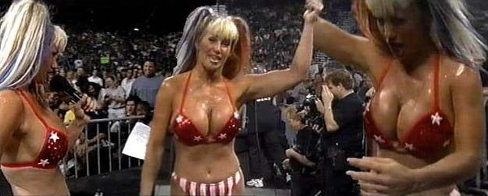 Madusa - Huge Boobs