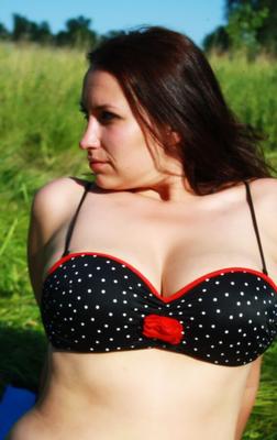 fille aux gros seins