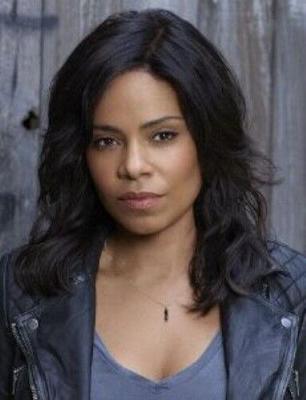 Sanaa Lathan - MILF noire aux gros seins