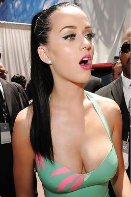 Katy Perry bon ajustement