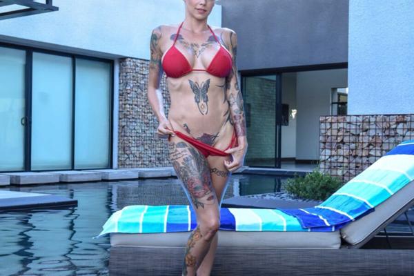 Anna Bell Peaks – Arsch nach Mitternacht