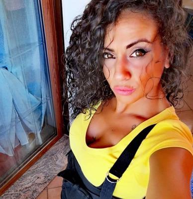 Simona, eine italienische MILF, p.