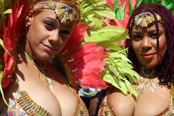 Ebony BBW Beauties 124 (Mujeres negras tetonas en Caribana)