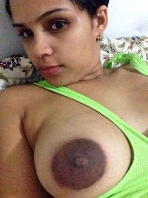 Pezones y areolas grandes