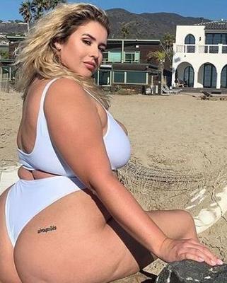 Lauren Sangster - Modelo BBW Plus Size