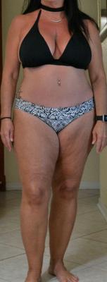 mi juguete de mierda abuelita bikini