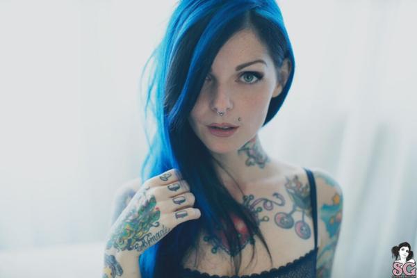 Riae – Blau