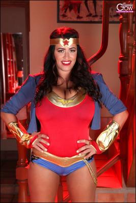 Leanne Crow - Wonder Women