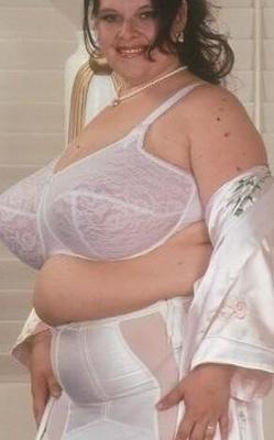 Big BRAS on Mature Women