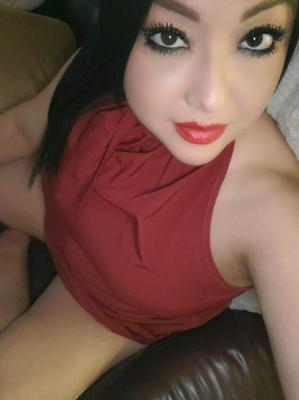 Monica, amie sexy sur Facebook, je veux tellement baiser