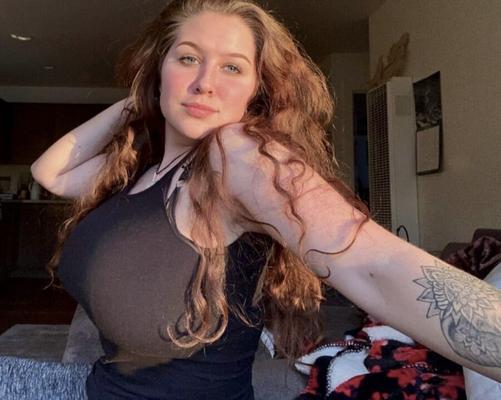 Aurora Redhead Riesentitten Schönheit BBW gemischte heiße Fotos