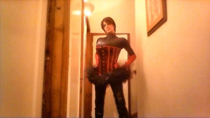 Tammi B New Corset Fun