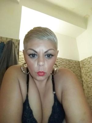 Maria, une MILF hongroise