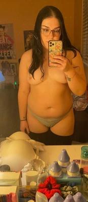 Sexy bbw gf mostrando selfie desnudos