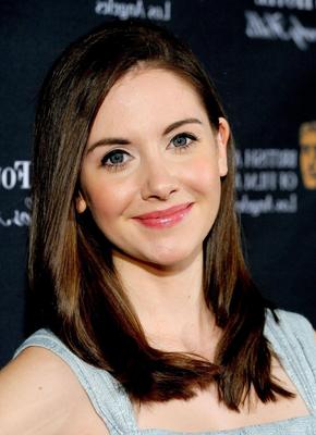 Alison Brie is so pretty