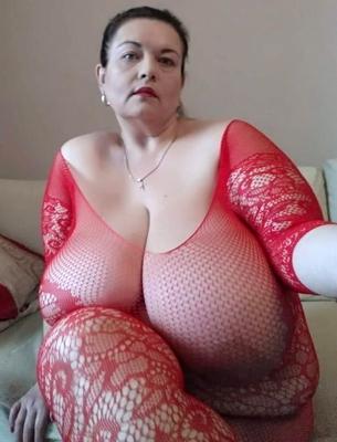 tetas muy grandes