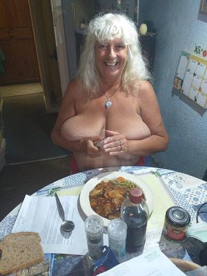 GILF Große Titten