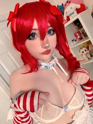 Rynkrbelle cosplay reina